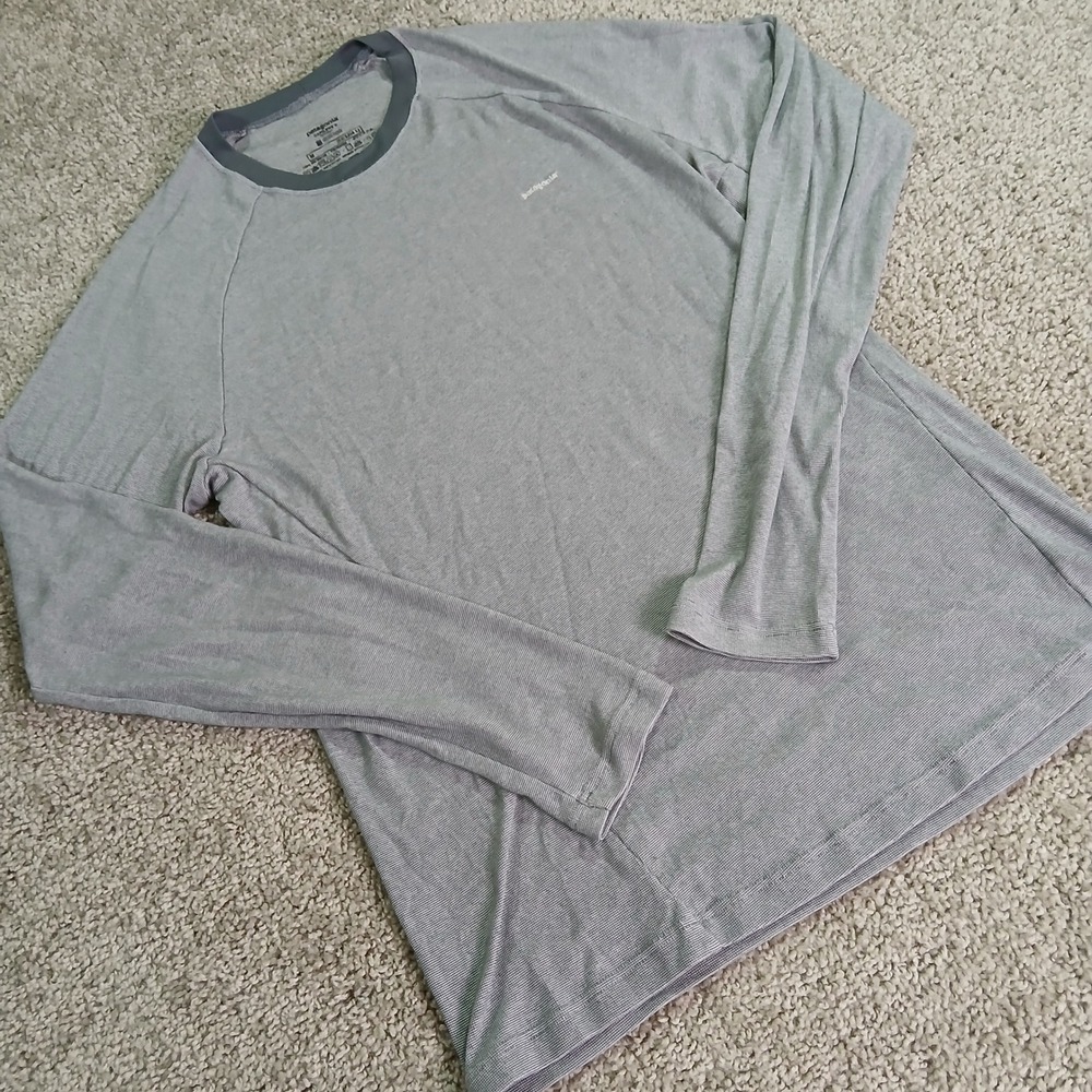 Patagonia Capilene 2 Lightweight Mens Medium Grey Striped Long Sleeve Base Layer